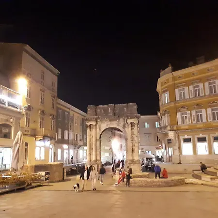 Nobile Konukevi Pula